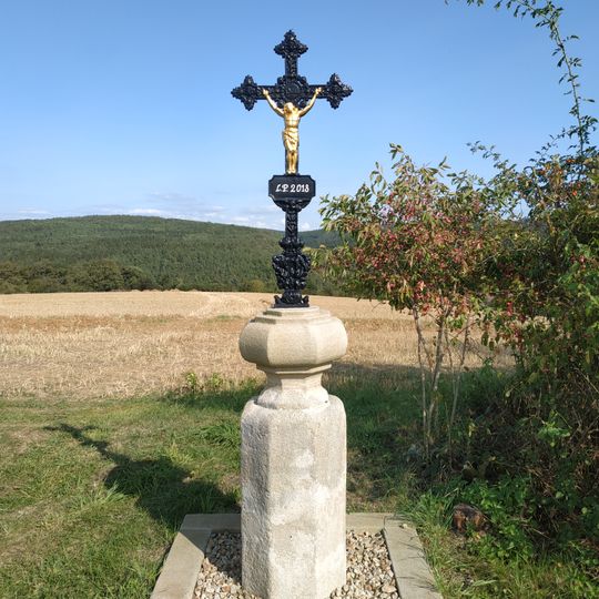 Kříž severně od Plané