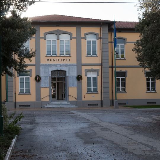 Lapidi al Municipio di Forte dei Marmi