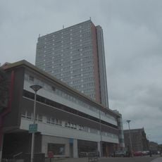 Crow Road, Anniesland Court (linking Terrace With Mall Below)