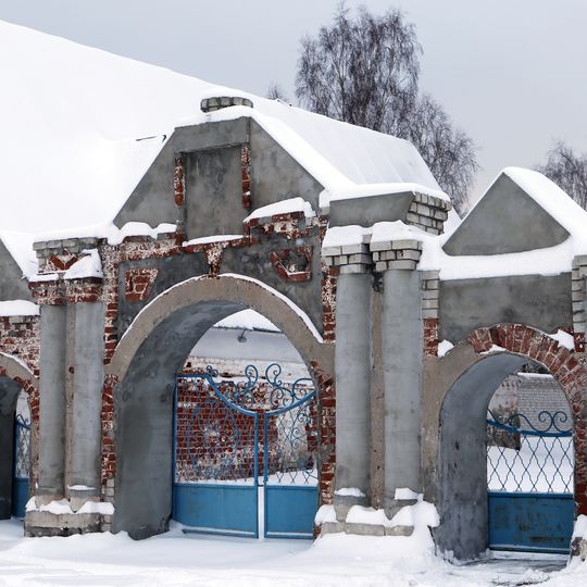 Ограда с воротами