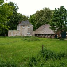Boerderij onder rieten wolfdak