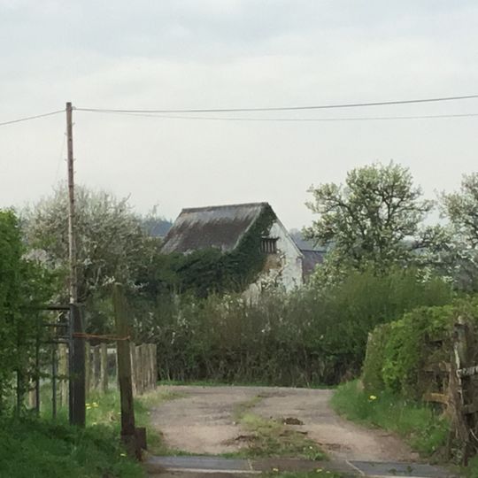 Pen-y-clawdd Farmhouse