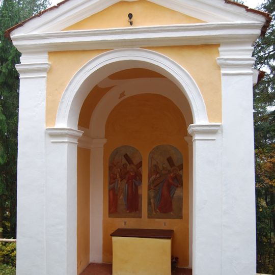 Výklenková kaple Kalvárie v Češticích