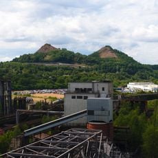 Spitzkegelhalden „Hermann und Dorothea“