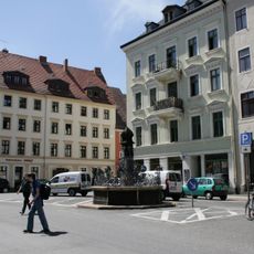 Wohnhaus in geschlossener Bebauung Klosterplatz 13