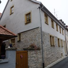 Wohn- und Geschäftshaus