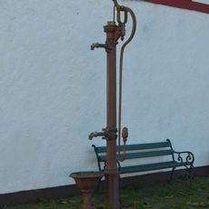 Brunnen am Rat- und Backhaus