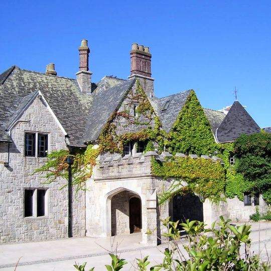 Villa Álzaga Unzué