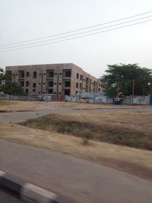 Alternative picture 3