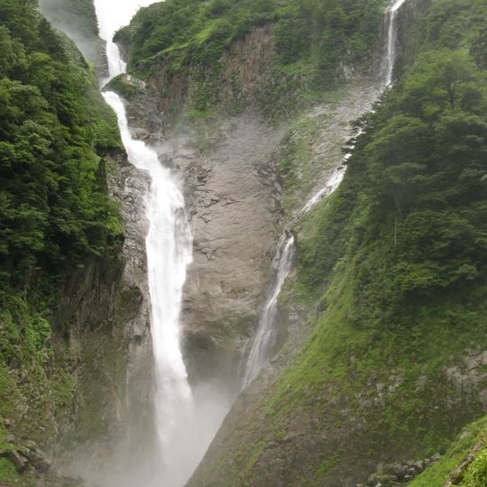 Hannoki Falls