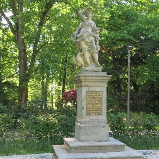 Socha Aurora v Mercandinových sadech v Klatovech