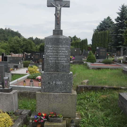 Hřbitovní kříž na Kralickém hřbitově