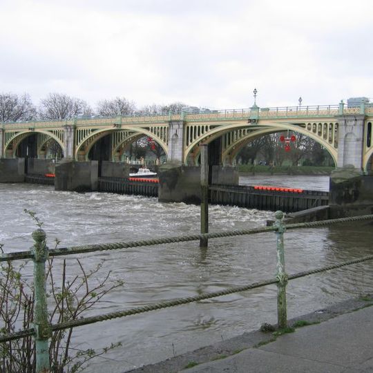 Richmond Lock and Footbridge