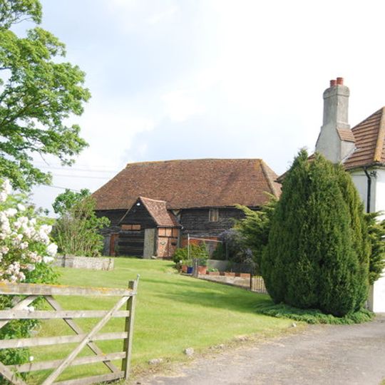 Barn With Attached Well House 30 Yards East Of Paddlesworth Old Farmhouse