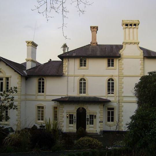 Falcondale House