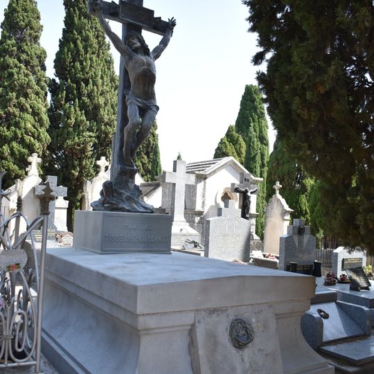 Grave of Tisseyre Guyonnet