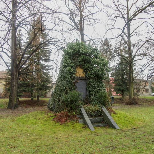 Pomník padlým v Bohuňovicích na Trusovické ulici