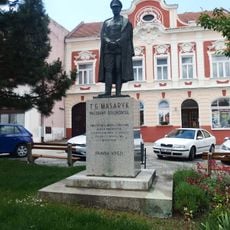 Pomník Tomáše Garrigue Masaryka na náměstí Svobody ve Strážnici