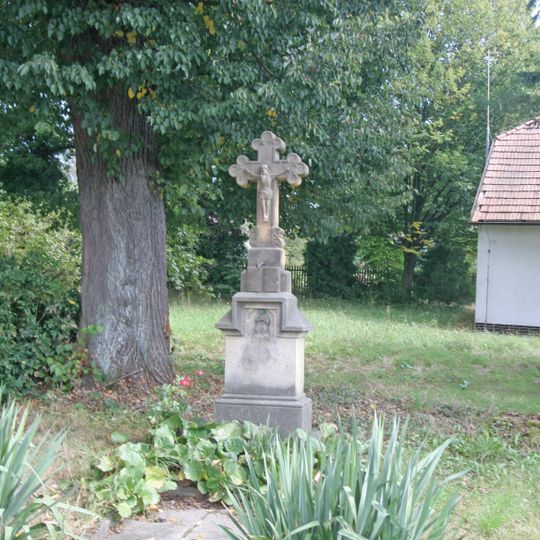 Kříž v Komárově