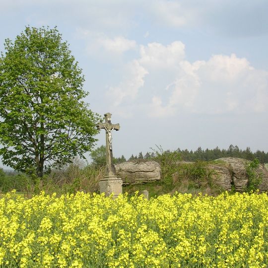 Kříž jihovýchodně od Matějovce