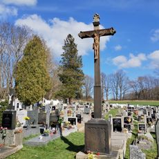 Hřbitovní kříž  v Doudlebech