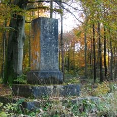 Gedenkstein, in Obeliskform