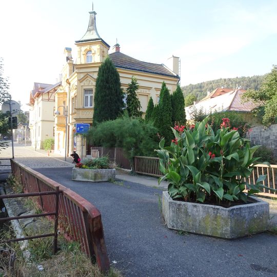 Most přes Jílovský potok Kostelní - Mírové náměstí v Jílovém