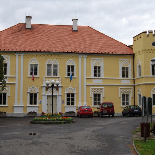 Petrovice Castle