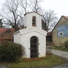 Kaplička se zvonicí, Hole u Svrkyně