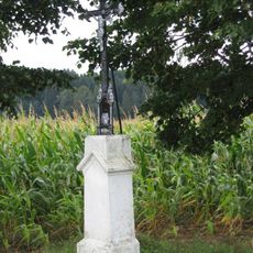 Kříž při silnici Malovidy - Miřetice