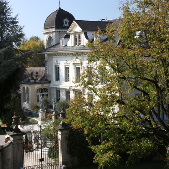Villa Roth
