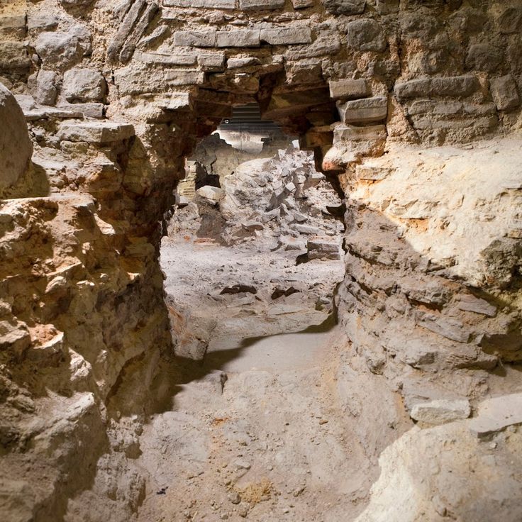 Crypte archéologique de l'île de la Cité