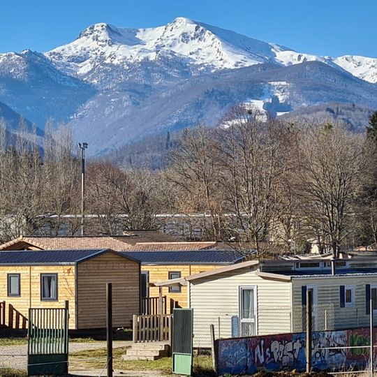 Camping de Lavelanet "Le Pré Cathare"