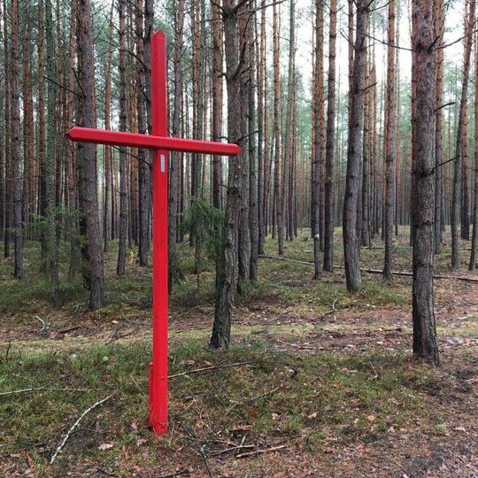 Kříž východně od Obory