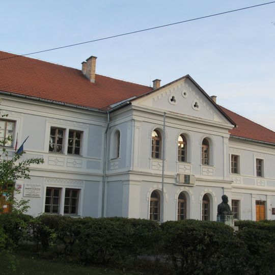 1. slov. patronát. gymnázium, gymnázium pamätné