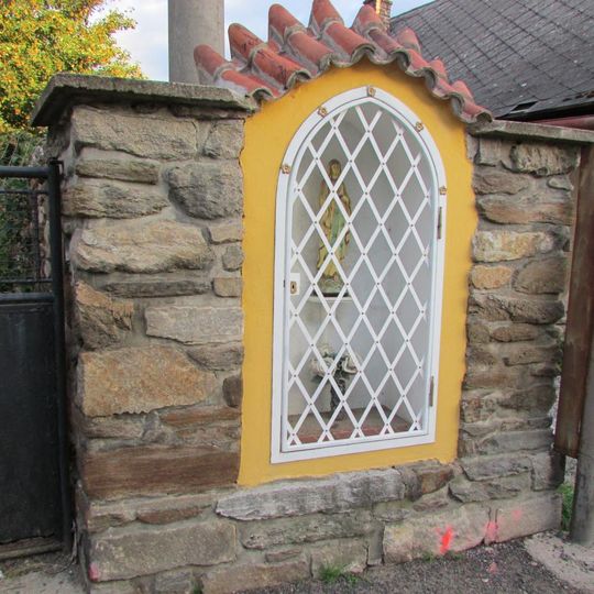 Výklenková kaplička u lesoparku Šeptouchov v Ledči nad Sázavou