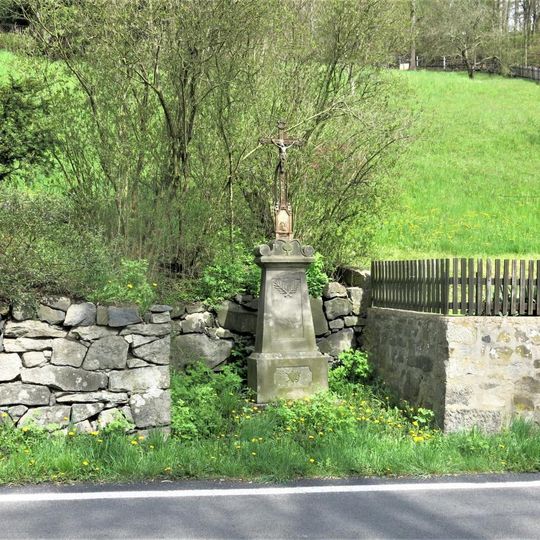 Kříž u domu 136 v Heřmanově