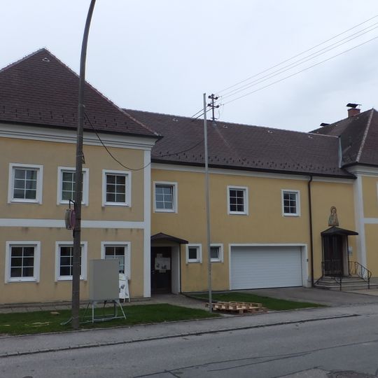 Pfarrhof Haag am Hausruck