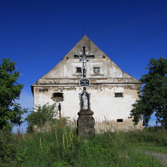 Kříž nad Hroby u silnice do Kozmic