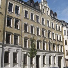 Mietshaus in geschlossener Bebauung Markusstraße 27