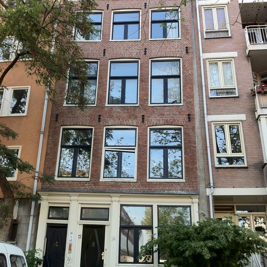 Pand met herbouwde gevel