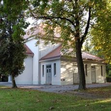Parentation Hall of the Institutional Cemetery (individual monument to ID No. 09284584) Hufelandstraße 15