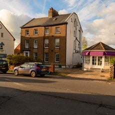 3 And 5, High Street