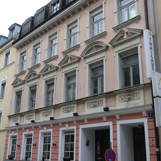 Mietshaus Hesseloherstraße 7