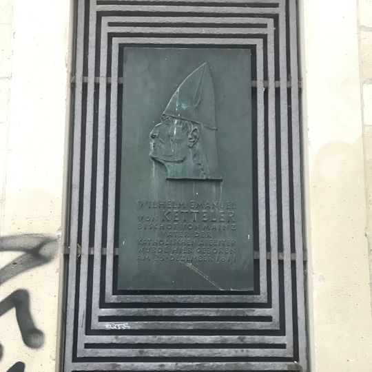 Here-was-born plaque to Wilhelm Emmanuel von Ketteler