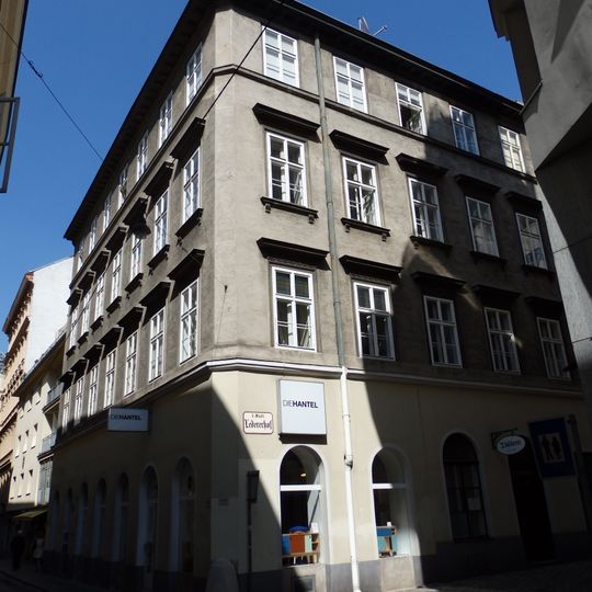 Miethaus, Zum goldenen Stiefel