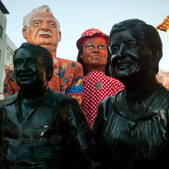 Estátua de Jorge Amado e Zelia Gattai