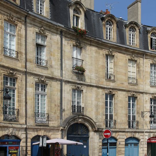 Immeuble, 11 place Bir-Hakeim