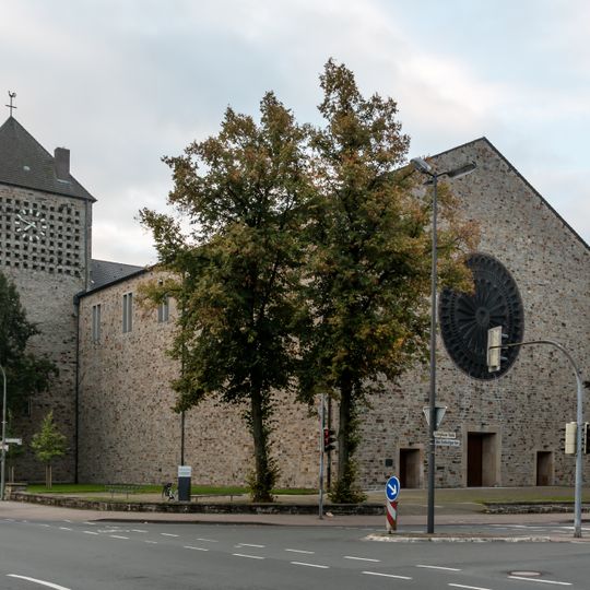 Heilig-Kreuz-Kirche