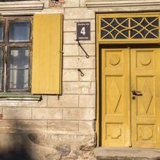 Exterior doors at Alunāna iela 4, Kuldīga